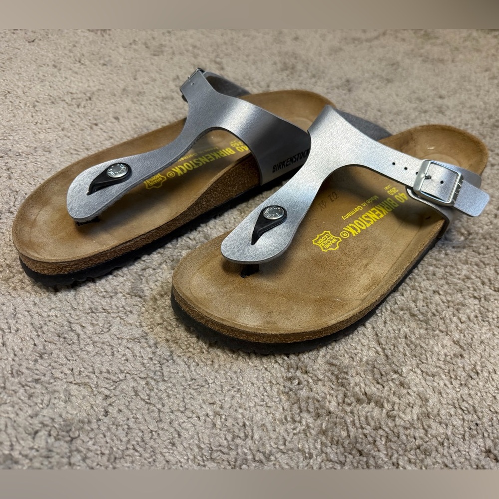 Birkenstock Gray Metallic Gizeh Sandal with Yellow Insole Print